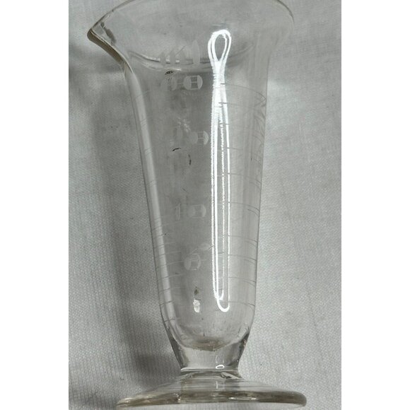 Whitall Tatum Glass Beaker SCIENCE LAB Apothecary Measure Etch Type Ill A-2 Vtg - Picture 1 of 10